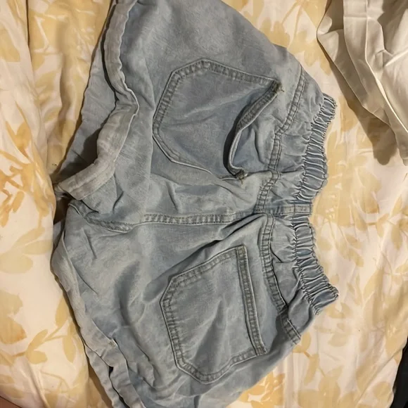 Old school high waisted denim shorts - Picture 2 of 2